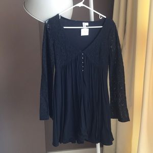 Black long sleeve dress